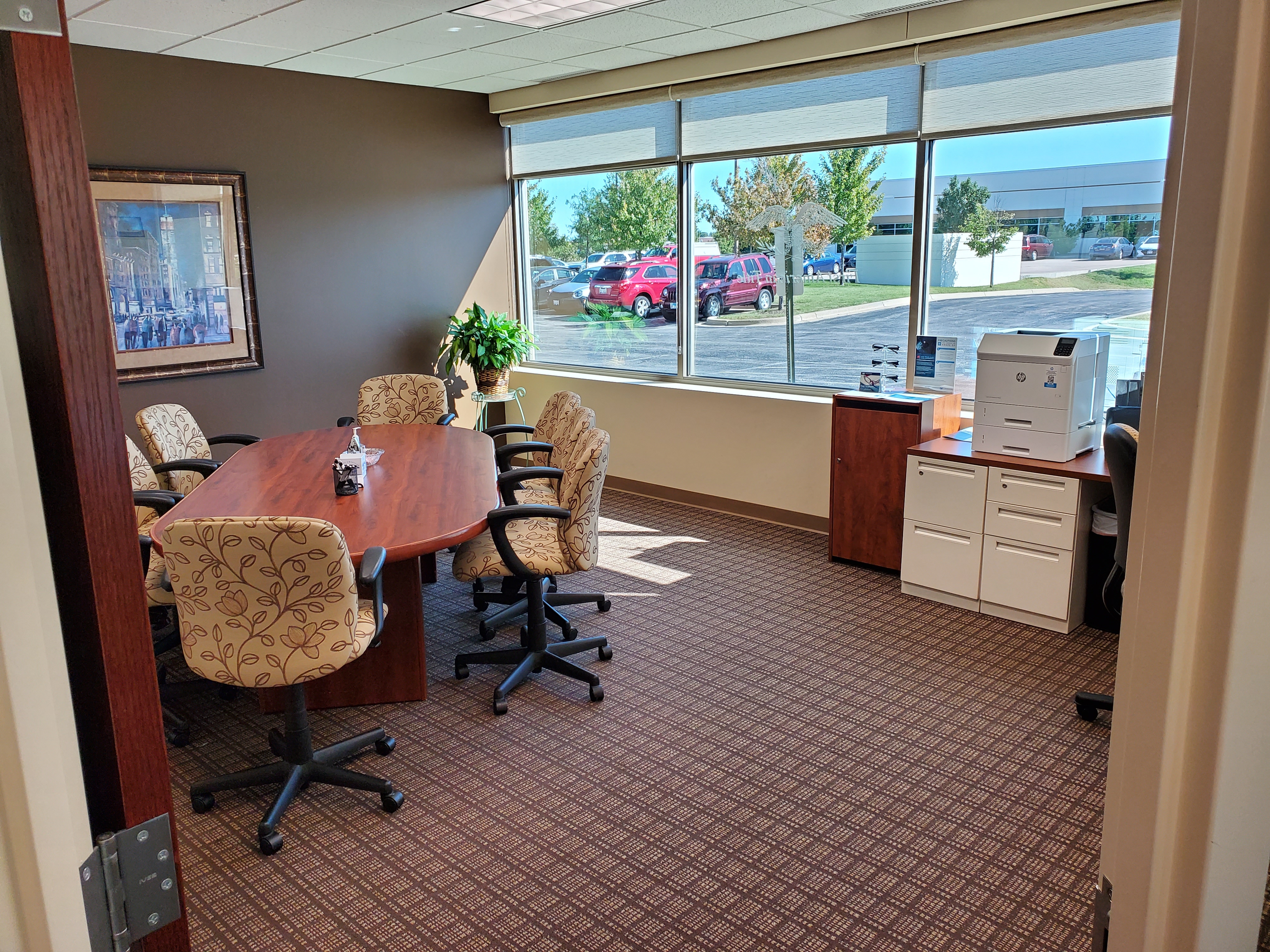 OFFICE BUILDING AURORA, ILLINOIS: closing room for First American
