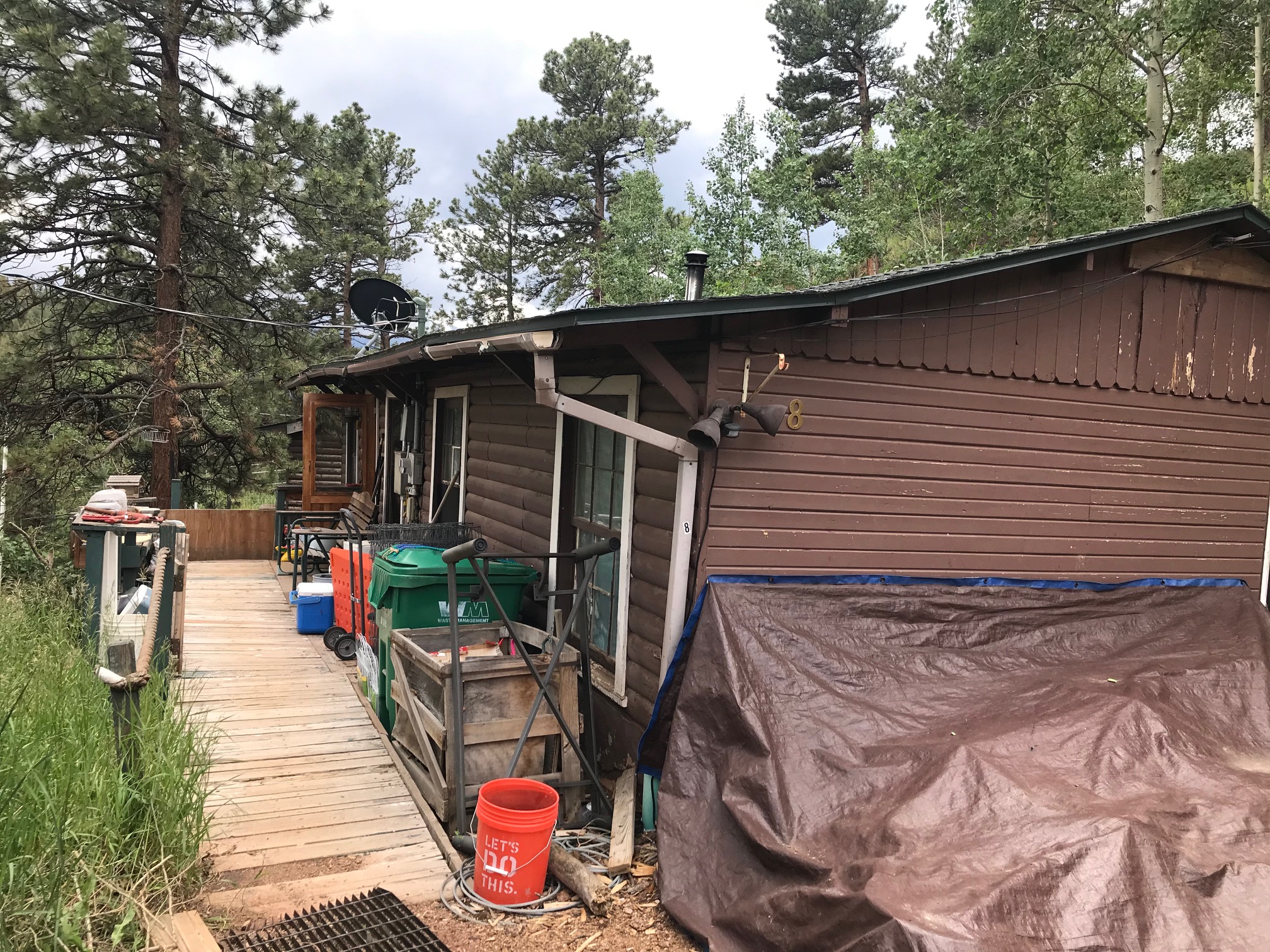 7 RUSTIC CABINS ON 4 ACRES WOODLAND PARK CO: Cabin 6