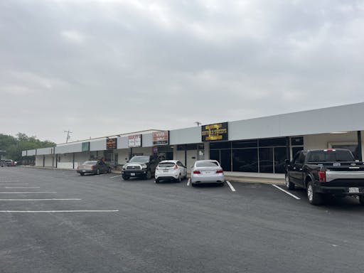Glenmore Shops - Multi-tenant Commercial