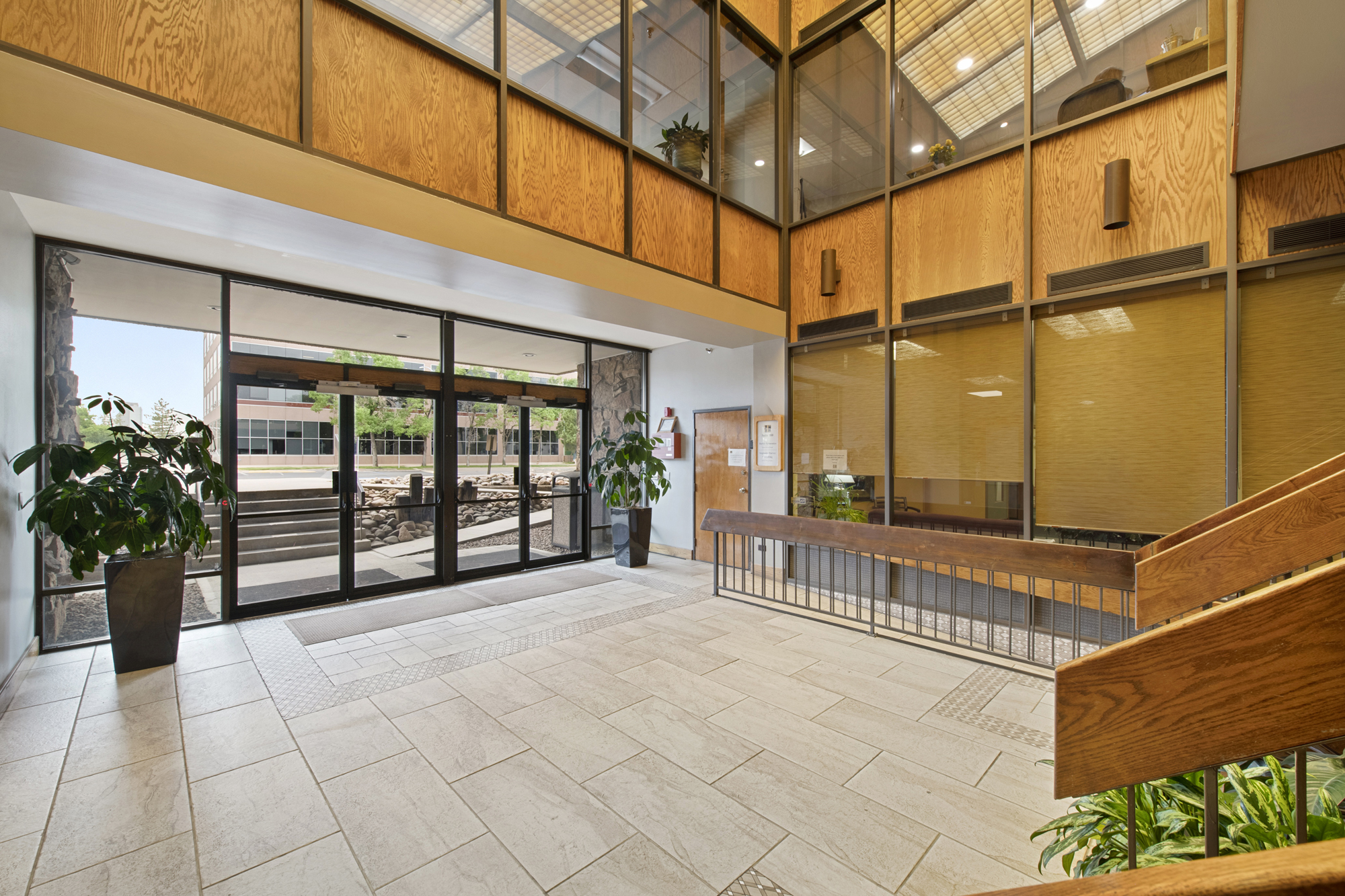 Remodeled Office Condos in Prime Cherry Creek Location: lobby
