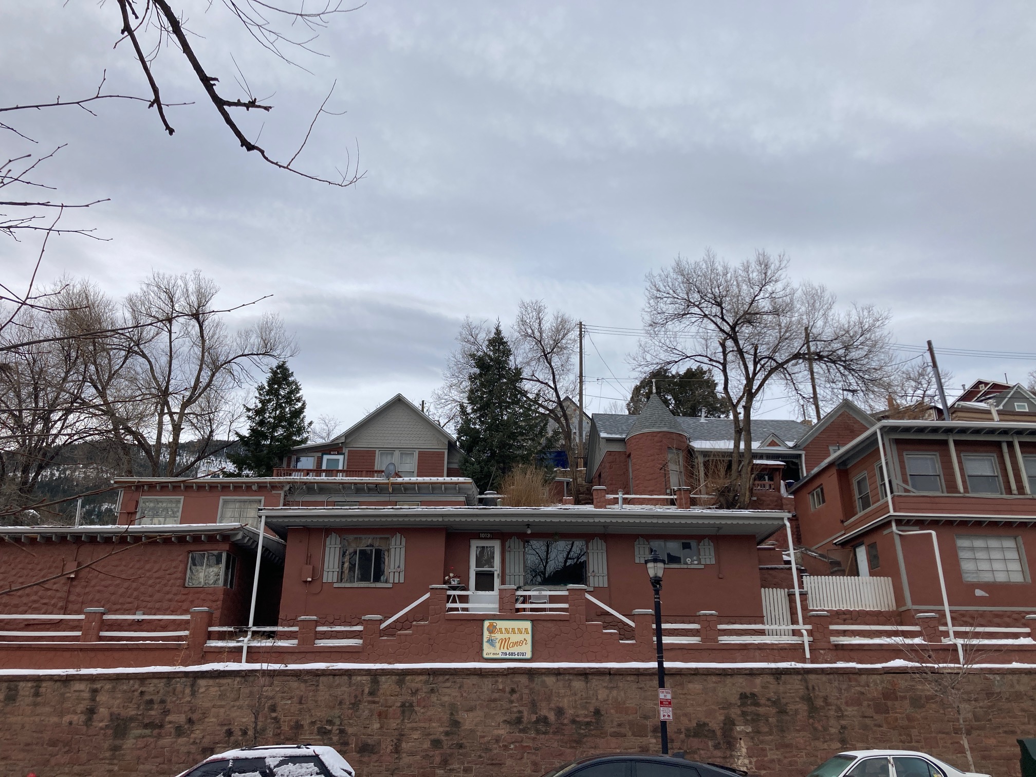 DISCOUNT SALE/LEASEBACK/BUYBACK ON 7 UNITS IN MANITOU SPRINGS