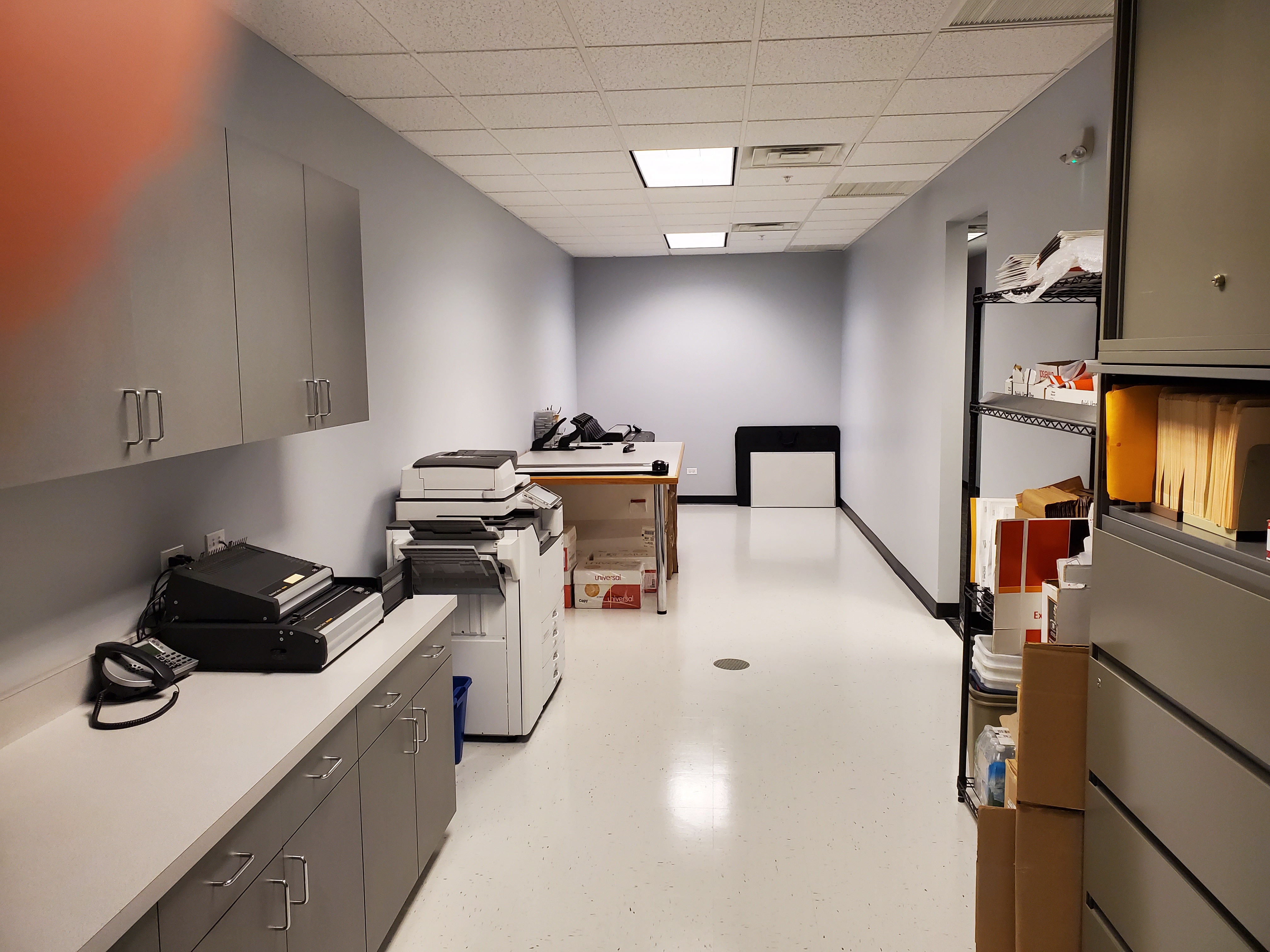 OFFICE BUILDING AURORA, ILLINOIS: HR Green Workspace